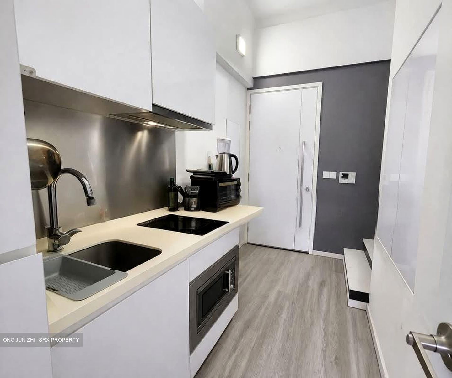 #1 Suites (D14), Apartment #597134751